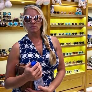 Meet your Posher, Mandy